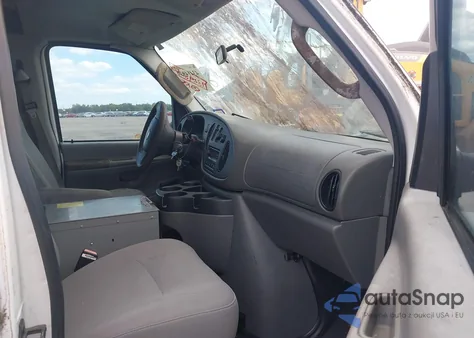 2006 Ford E-250 Commercial/Recreational from USA, damaged, VIN 1FTNE24WX6HA67118